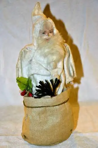 Watte-Nikolaus,wohl 1930 Jahre,Pappmascheekopf,Porzellanhände