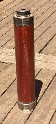 Altes englisches ausziehbares Metall-Fernrohr „RAMSDEN LONDON“, 19. Jahrhundert