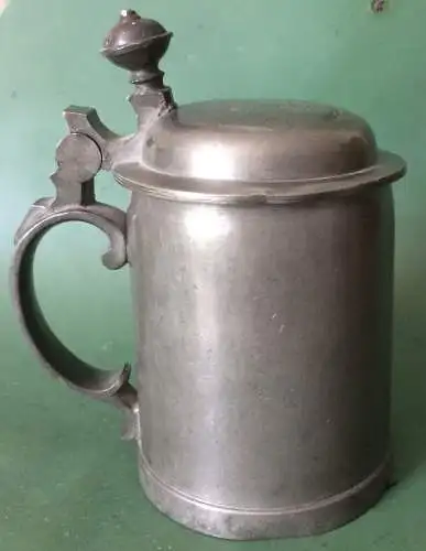 Bierkrug aus Zinn mit Deckel, ca. 1900