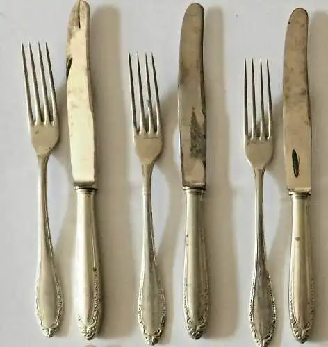 12 kleine Messer und Gabeln, versilbert