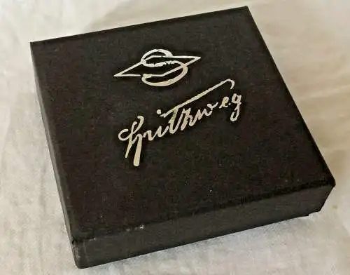 Zwei kl.Taschenuhren,Quarz, in Originalverpackung, eine mit Motiv Carl Spitzweg