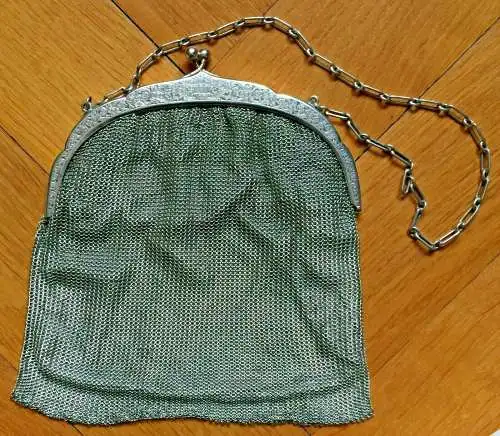 Handtasche Kettentasche aus 800er Silber mit Schmetterlings-Stempel, ca. 1900