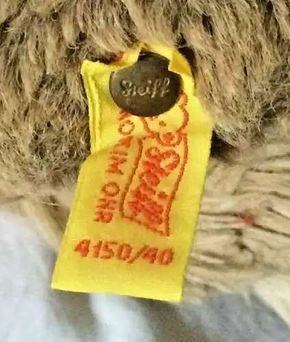 Dackel „Raudi“ von Steiff, gut erhalten