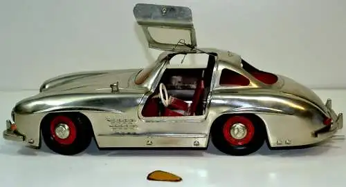 Märklin, vernickelter Rennwagen,300SL 1952 ,Uhrwerk,ohne Schlüssel,1993,