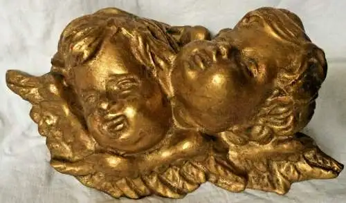 Zwei goldfarbene Puttenköpfe aus Gips, ca. Anfang 20. Jahrhundert