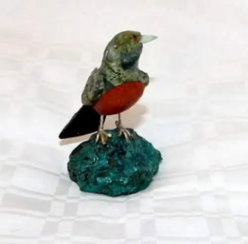  Vogel,Rotkehlchen,kleine Statue,farbige Steine ? 20.Jhdt.