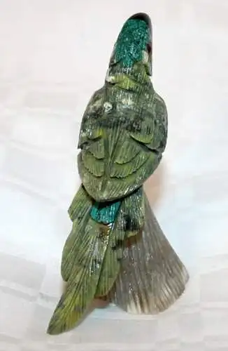 Papagei,kleine Statue,verschiedene Steine ? 20.Jhdt.