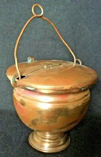 Kleines Kupfergefäß mit aufklappbarem Deckel, sehr gut erhalten, 19. Jhd.