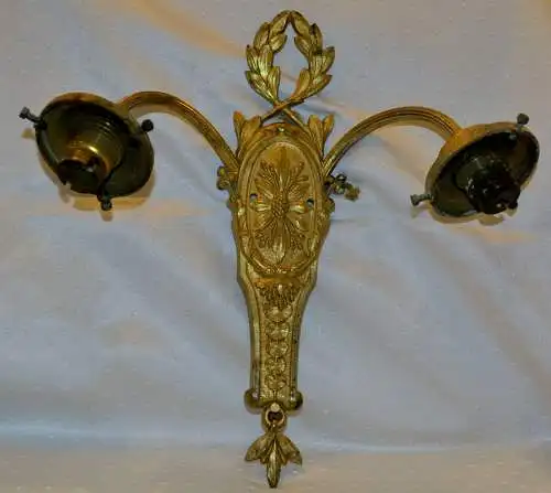  Wandlampe,zweiarmig,vergoldet,um 1900,wohl Großbritannien