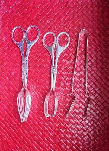  Kuchenzange u.Gebäckzange versilbert, 3 Stück 