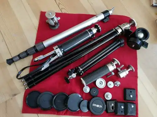 Stative, Teleskopstange, Objektivabd. u. A. von Canon und Minolta plus Zubehör