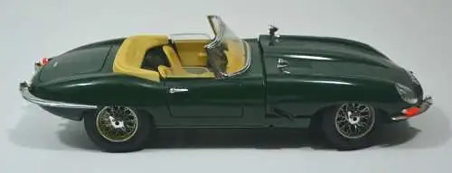 Modellauto 1961er "Jaguar E-Typ Cabriolet"