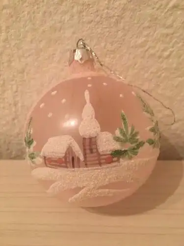 Weihnachtsschmuck, Kugel aus Glas, mit glitzernden Motiven , handbemalt