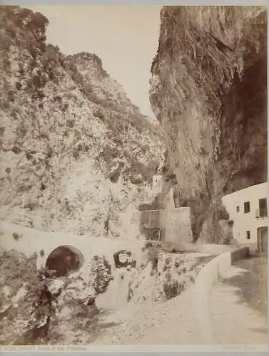 Fotografie, Giacomo Brogi, Amalfi. Grotta di San Cristofano, #5158. Ende 19. Jhd