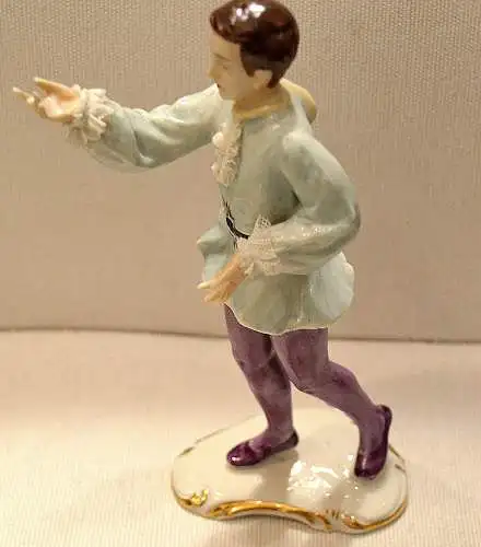  Porzellanfigur, junger Tänzer, ein Finger fehlt , für Restaurator