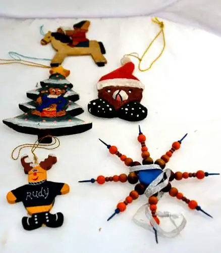 Christbaumschmuck,5  bemalte Holzfiguren,20.Jhdt, 