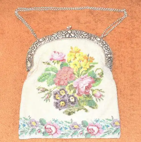 Glasperlenhandtasche,Silberbügel,sehr guter Zustand,Leder gefüttert,ca 1890