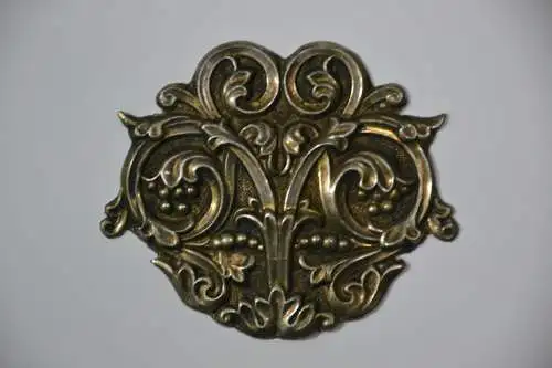 Zierelement,Relief mit Blüten, versilbert