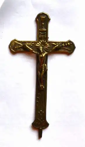 Kl. Kruzifix,Pilgerzeichen Souvenir "la Mission",Messing,19.Jhdt,zum Aufstecken