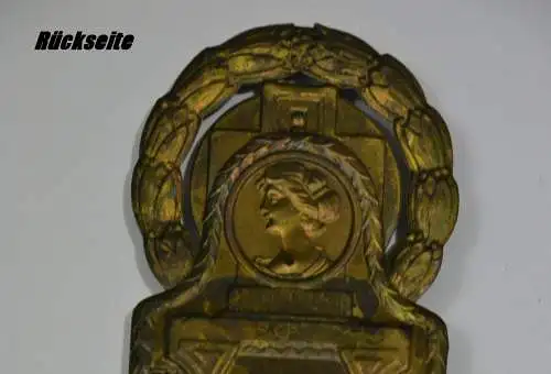 Zierornament für Türen oder Einrichtung, 