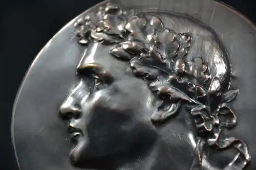 Plakette, römischer Herrscher, versilbert
