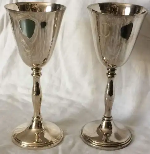 Zwei kleine versilberte Pokale Marke „CAVALIER“, England