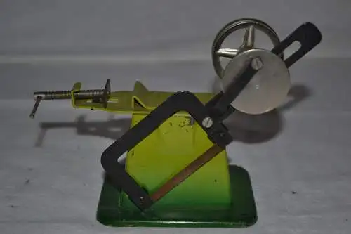 Blechspielzeug,  Märklin, Zubehör f. Dampfmachine, Bügelsäge vor 1945