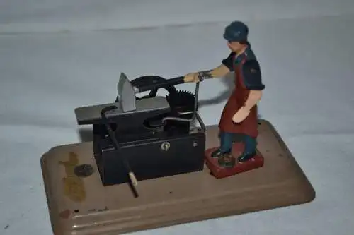 Blechspielzeug,für Dampfmaschine,Fleischmann, Mann am Amboss, ca 1965, rep.bed.