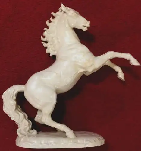 Porzellanfigur Pferd Marke Nymphenburg, beschädigt, mehrfach geklebt