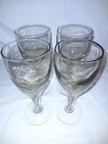 4 schwere Gläser f. Wein, mundgeblasen, , Höhe 22,3  cm