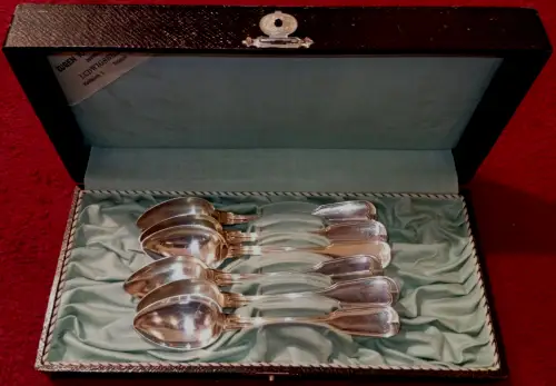 Sechs kleine Löffel aus 800-Silber im Original-Besteckkasten, EUGEN KALLENBURG