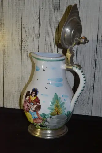 Bierkrug, ca. 1L, Felter, Keramik, bemalt, Zinndeckel und Zinnsockel