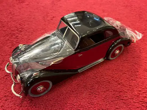 Modelauto, BMW 327 Coupe, Schuko, 1937-1941, 1:18, schwarz-rot, orig. verpackt,