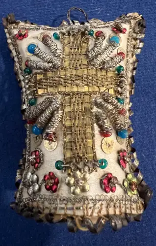 Amulett, Breverl, Süddeutschland, Handstickerei, um 1850,Klosterarbeit