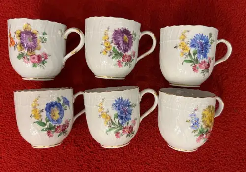 Porzellan, 6 Teetassen, Meißen, zweiter Wahl, Blumenmuster,Mitte 20. Jahrhundert
