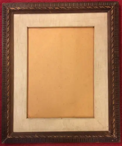 Kleiner holzgeschnitzter Bilderrahmen