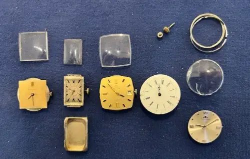 Uhrwerke,  Konvolut, 5 Stück, Sammler, Bastler, Siehe Fotos und Beschreibung