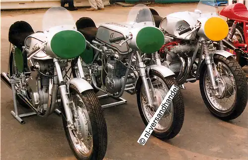 Jones - JSR - Jones Special Racing - 250 ccm - 500 ccm - nl-Versandhandel