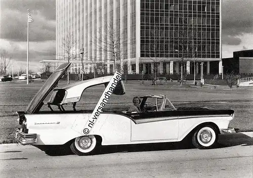 Ford - Fairlane Retractable - 1958   - Archiv Verlag - nl-Versandhandel