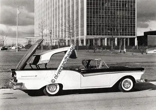 Ford - Fairlane Retractable - 1958   - Archiv Verlag - nl-Versandhandel 