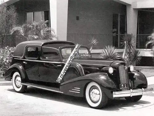Cadillac - V16 - Town Car - Sedanca - 1935  - Archiv Verlag - nl-Versandhandel 