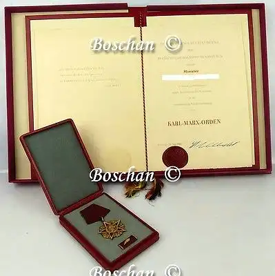 Karl Marx Orden mit Nummer im Etui in 900 Gold mit Urkunde 1962 BandI 1b Selten!