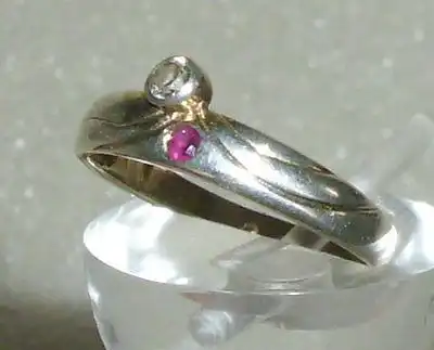 Ring aus 925er Silber mit Zirkonia und Rubin, Gr. 55 Ø 17,5 mm (da3925)