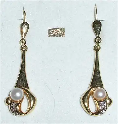 Sehr feine Ohrringe aus 585er Gold mit Perle (da3350)