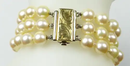 Dreireihiges Armband aus Akoya-Zuchtperlen mit Verschluß aus 585er Gold (da5117)