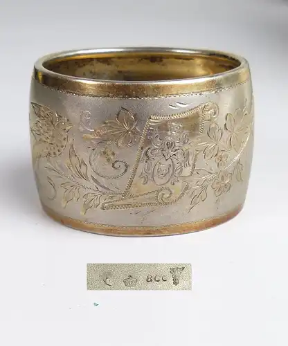 Serviettenring aus 800er Silber sehr fein graviert mit Wappenmotiven  (da5168)