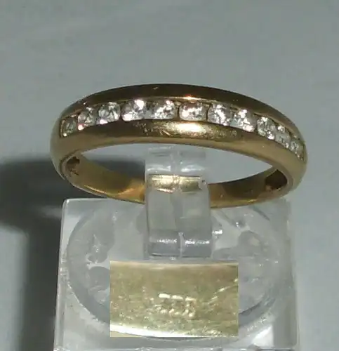Ring aus 333er Gold mit weißen Steinen, Gr. 54/Ø 17,2 mm  (da4441)
