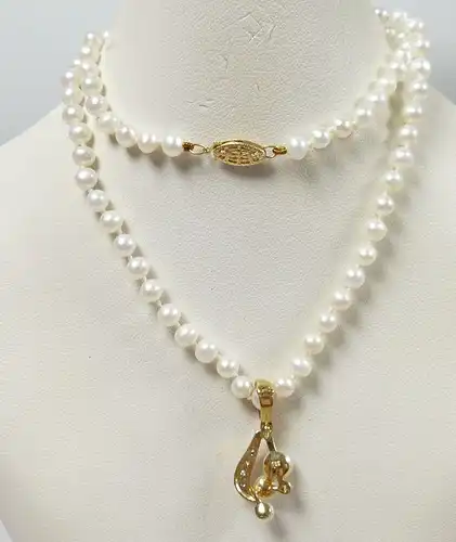 wunderschöne Perlen-Kette m. Anhänger 585 Gold  (b8485)