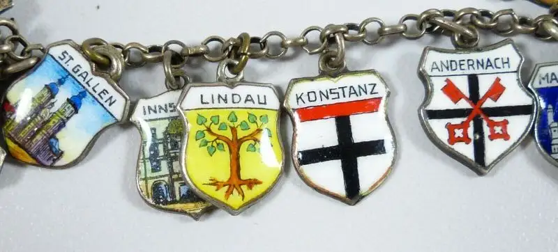 original altes Bettelarmband aus835 Silber 24 Anhänger   (da5602) 5