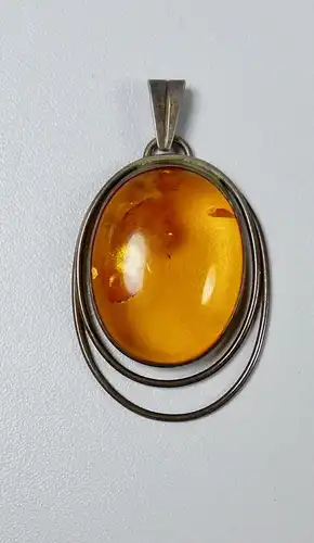 Wunderschöner alter Anhänger Fischland 835 Silber mit Bernstein/Amber   (da5847)